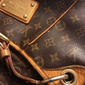 Louis Vuitton PM Galleria